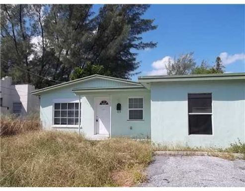 3517 Pinewood, West Palm Beach, FL 33407