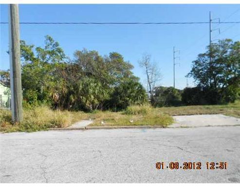 604 6th, Fort Pierce, FL 34950