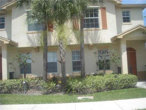 1882 Interlachen, Port Saint Lucie, FL 34952