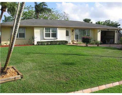 1292 Rickenbacker, Port Saint Lucie, FL 34952