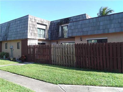 6102 Waterview, Palm Springs, FL 33461