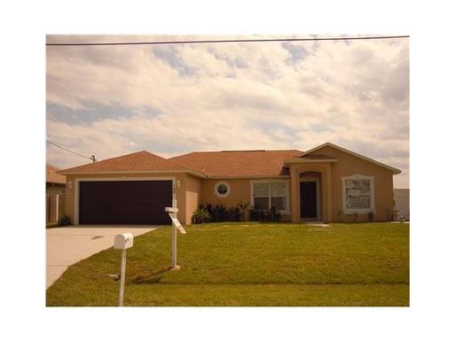 108 Milburn, Port Saint Lucie, FL 34953