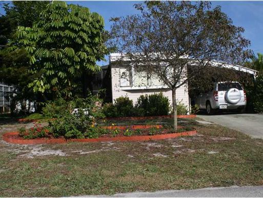 8401 Skylark, Hobe Sound, FL 33455