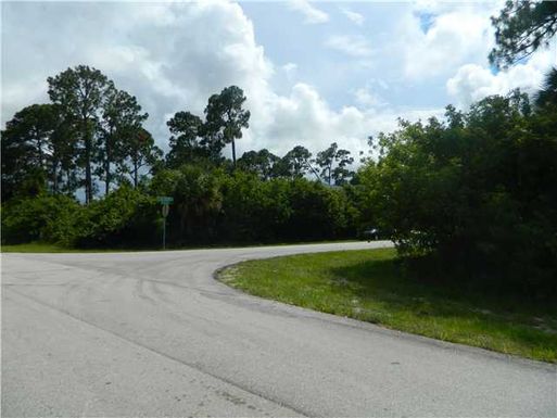 4420 Darlington, Port Saint Lucie, FL 34953