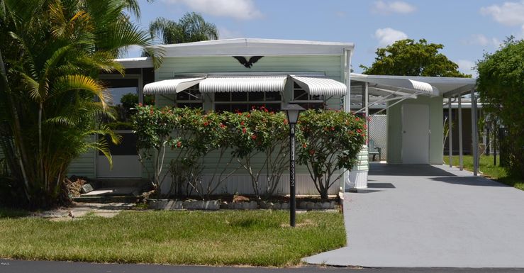 8332 Chisum, Boca Raton, FL 33433