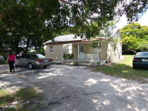 1301 33rd, Fort Pierce, FL 34950