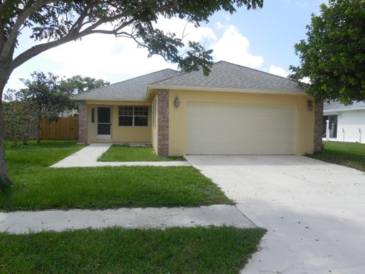 107 Raintree, Jupiter, FL 33458