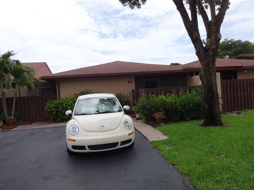 2035 24th, Boynton Beach, FL 33426