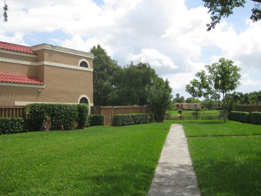 8225 Thames, Boca Raton, FL 33433