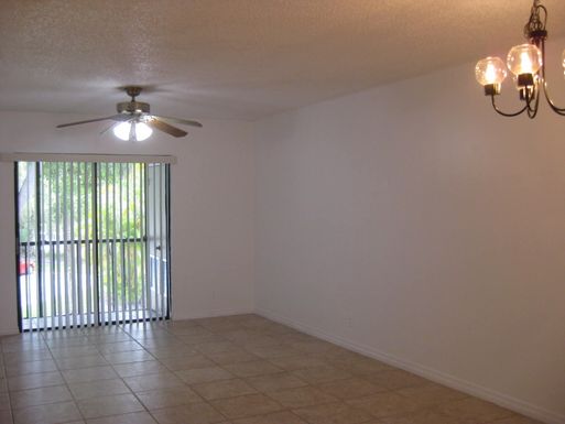 6820 Palmetto, Boca Raton, FL 33433