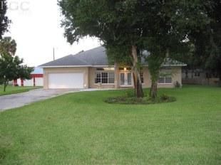 1260 RED BARN, Moore Haven, FL 33471