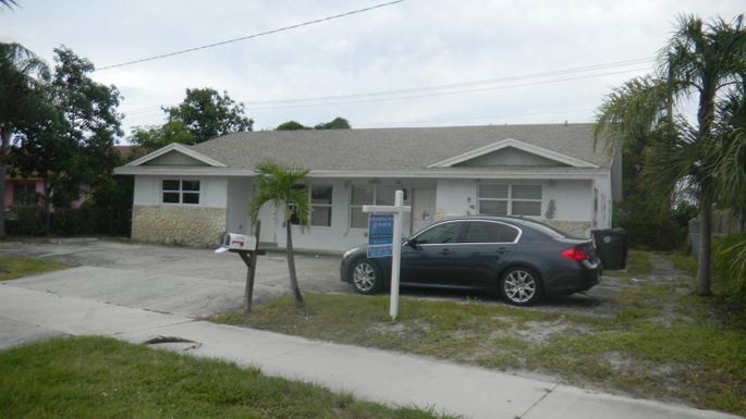 3048 Dixie Hwy, Boca Raton, FL 33434