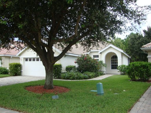 614 Saint Thomas, Port Saint Lucie, FL 34986