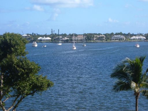 134 Lakeshore, North Palm Beach, FL 33408