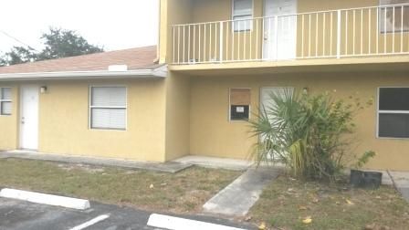 609 Ixoria, Fort Pierce, FL 34982