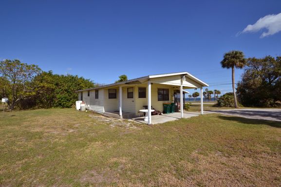 7340 Us Highway 1, Micco, FL 32976