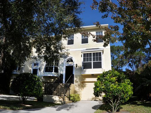 1700 42nd, Vero Beach, FL 32960