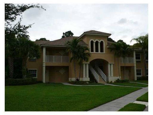 8946 Sandshot, Port Saint Lucie, FL 34986