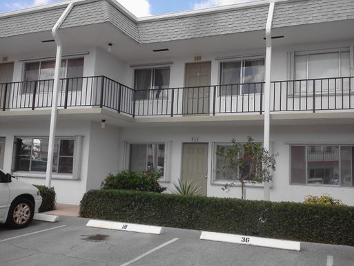 3160 Lake Osborne, Lake Worth Beach, FL 33461