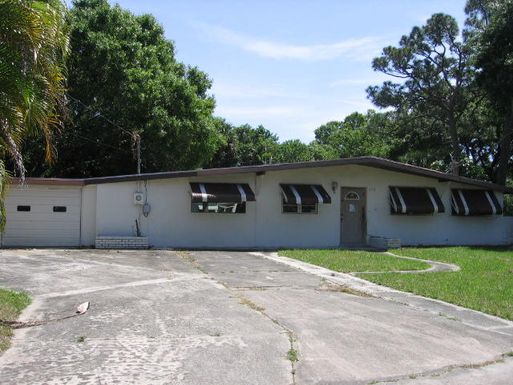 2512 15th, Fort Pierce, FL 34982