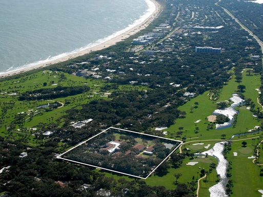 865 Old Oak, Vero Beach, FL 32963