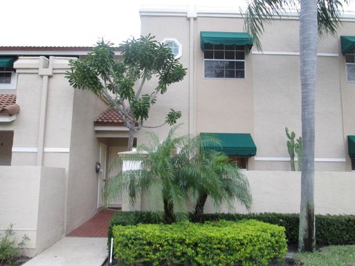 6735 Via Regina, Boca Raton, FL 33433