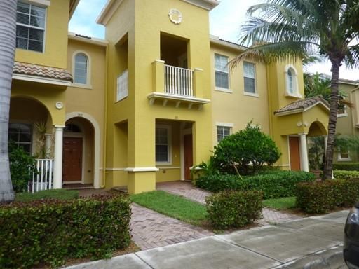 141 Seagrape, Jupiter, FL 33458