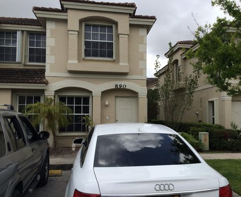 890 Summit Lake, West Palm Beach, FL 33406