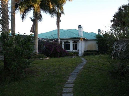 4285 Honey, Palm City, FL 34990