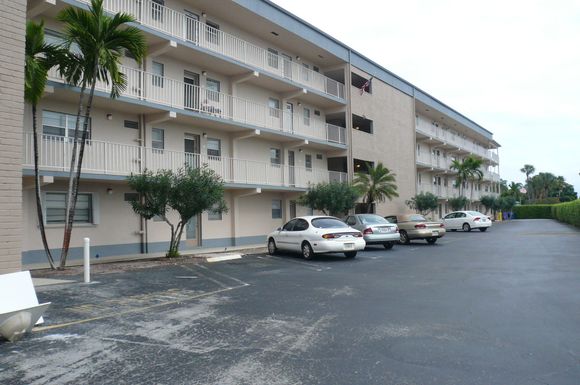 2300 1st, Boynton Beach, FL 33435