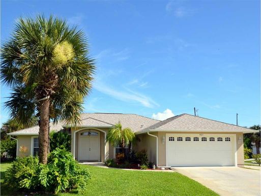 401 Candle, Sebastian, FL 32958
