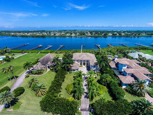 8120 Seacrest, Vero Beach, FL 32963