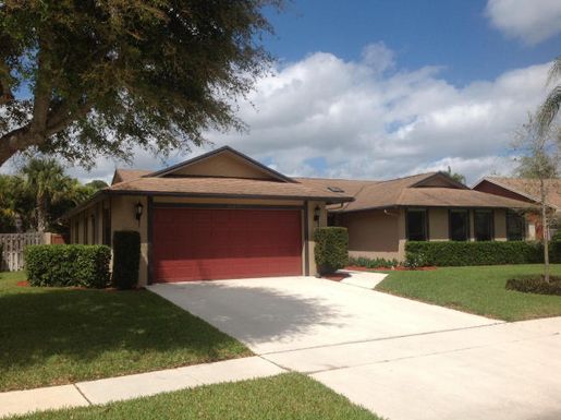 14491 Autumn Ave, Wellington, FL 33414