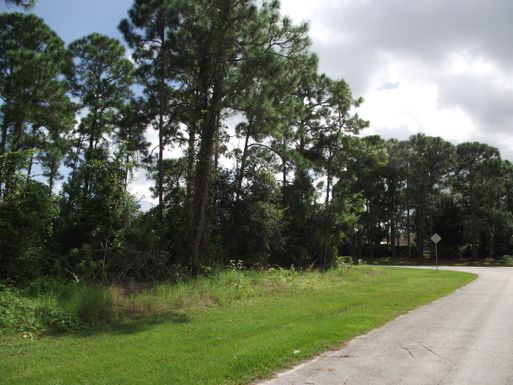 00 Morrow, Port Saint Lucie, FL 34983