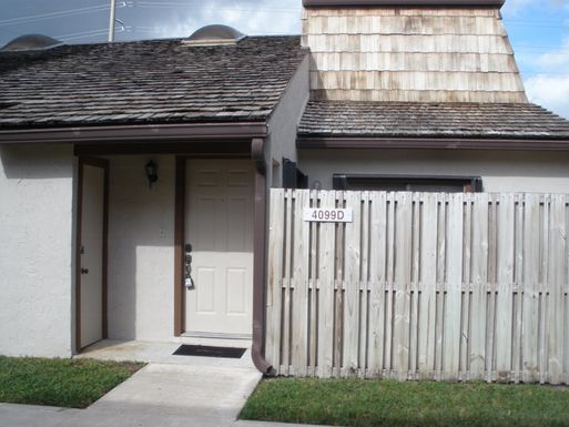 4099 Palm Bay Circle, West Palm Beach, FL 33406