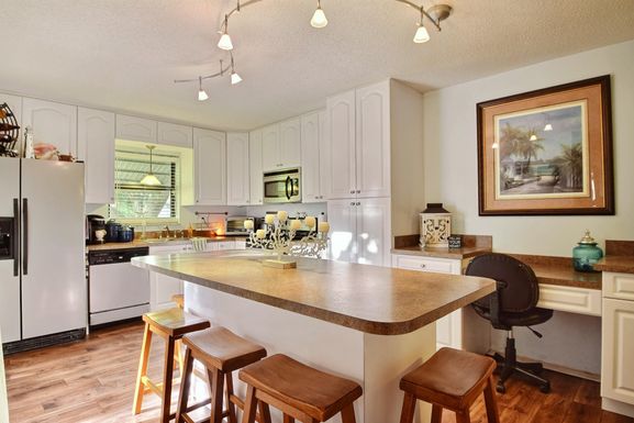 1482 Lawnwood, Fort Pierce, FL 34950