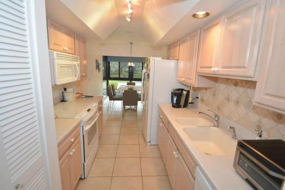 7776 Lakeside, Boca Raton, FL 33434