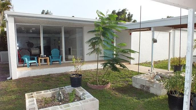 5118 Club, West Palm Beach, FL 33415