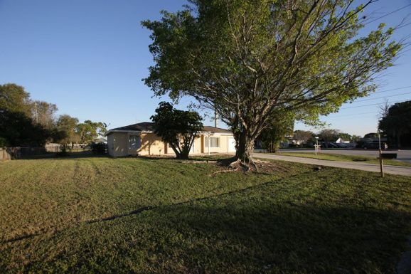 2299 Glover, Port Saint Lucie, FL 34953