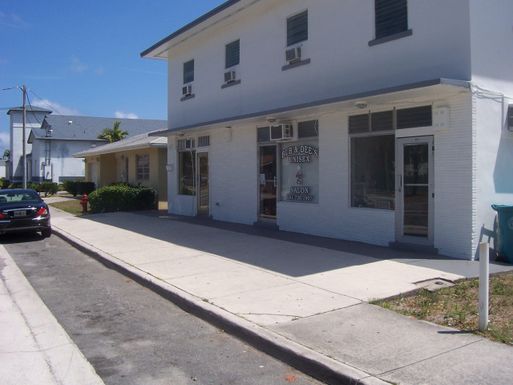 404 Martin Luther King J, Boynton Beach, FL 33435