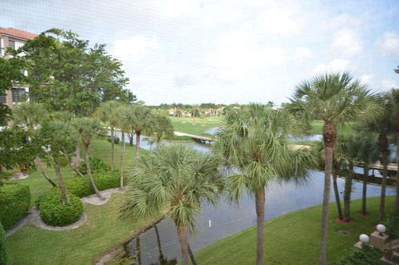 7369 Orangewood, Boca Raton, FL 33433