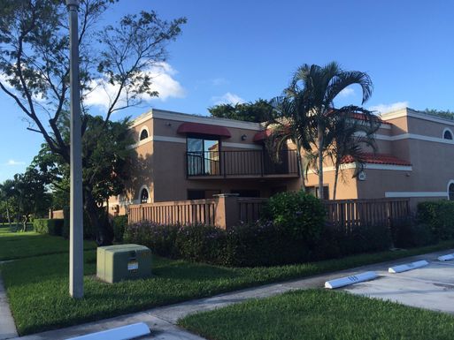 8074 Severn, Boca Raton, FL 33433