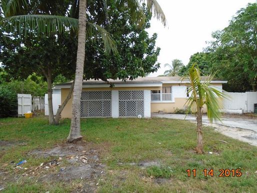 2104 Carrol, West Palm Beach, FL 33415