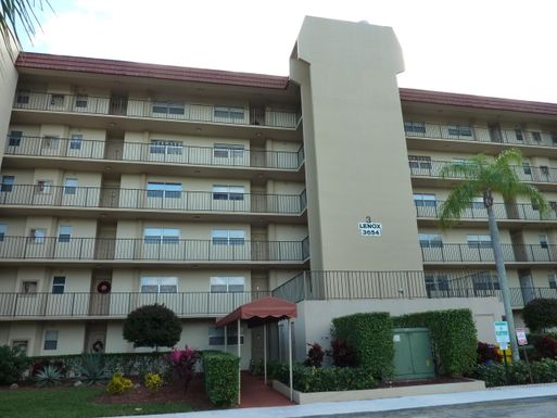 3654 Via Poinciana, Lake Worth, FL 33467