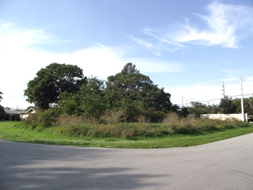 1197 Petunia, Port Saint Lucie, FL 34952