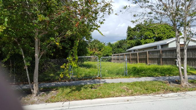 171 15th, Boca Raton, FL 33432