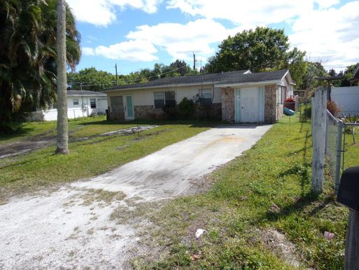 2303 Barbara, Fort Pierce, FL 34982