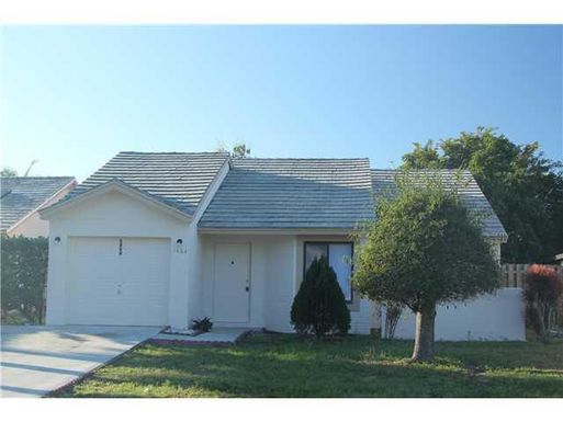 5864 Strawberry Lakes, Lake Worth, FL 33463