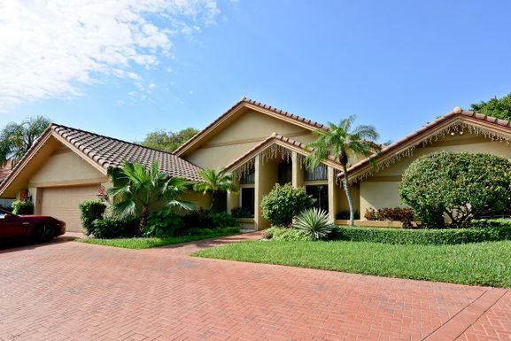 7214 Montrico, Boca Raton, FL 33433