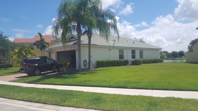 530 Belle Grove, Royal Palm Beach, FL 33411